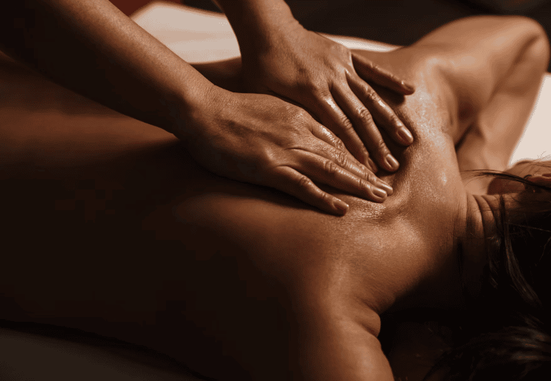 Relaxing Aroma Massage
