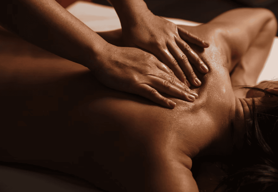 Relaxing Aroma Massage